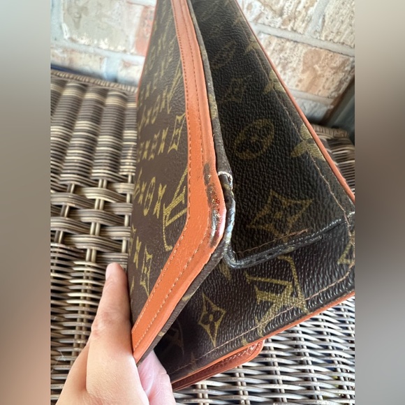 Authentic Louis Vuitton Monogram Dame Clutch GM - Picture 10 of 17